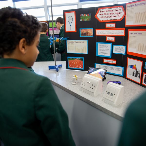ScienceFair2023]-39